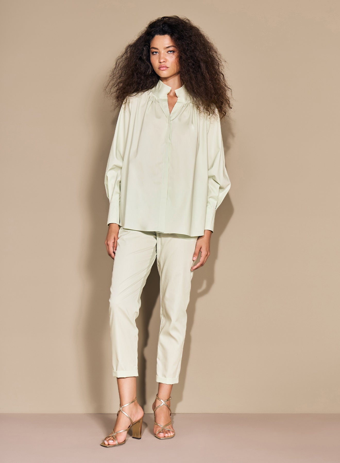 Color 46 - 2 - Eliza_46_002_9701.jpg