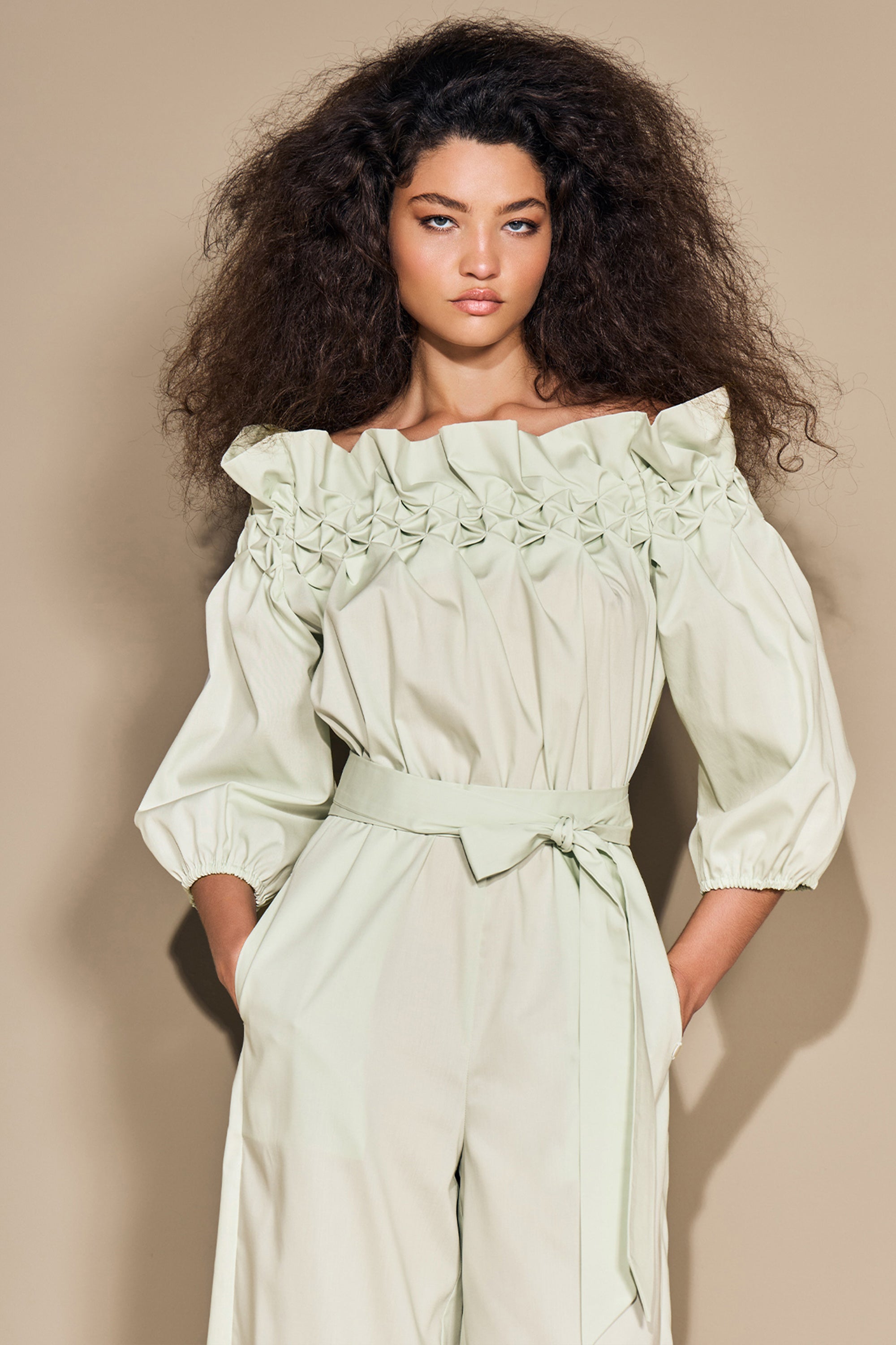 Color 46 - 3 - HILLEVI_46_02.jpg