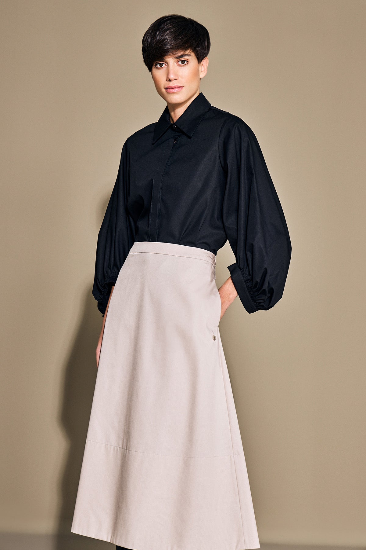 Color 37 - 2 - KAROLINA_37_01.jpg