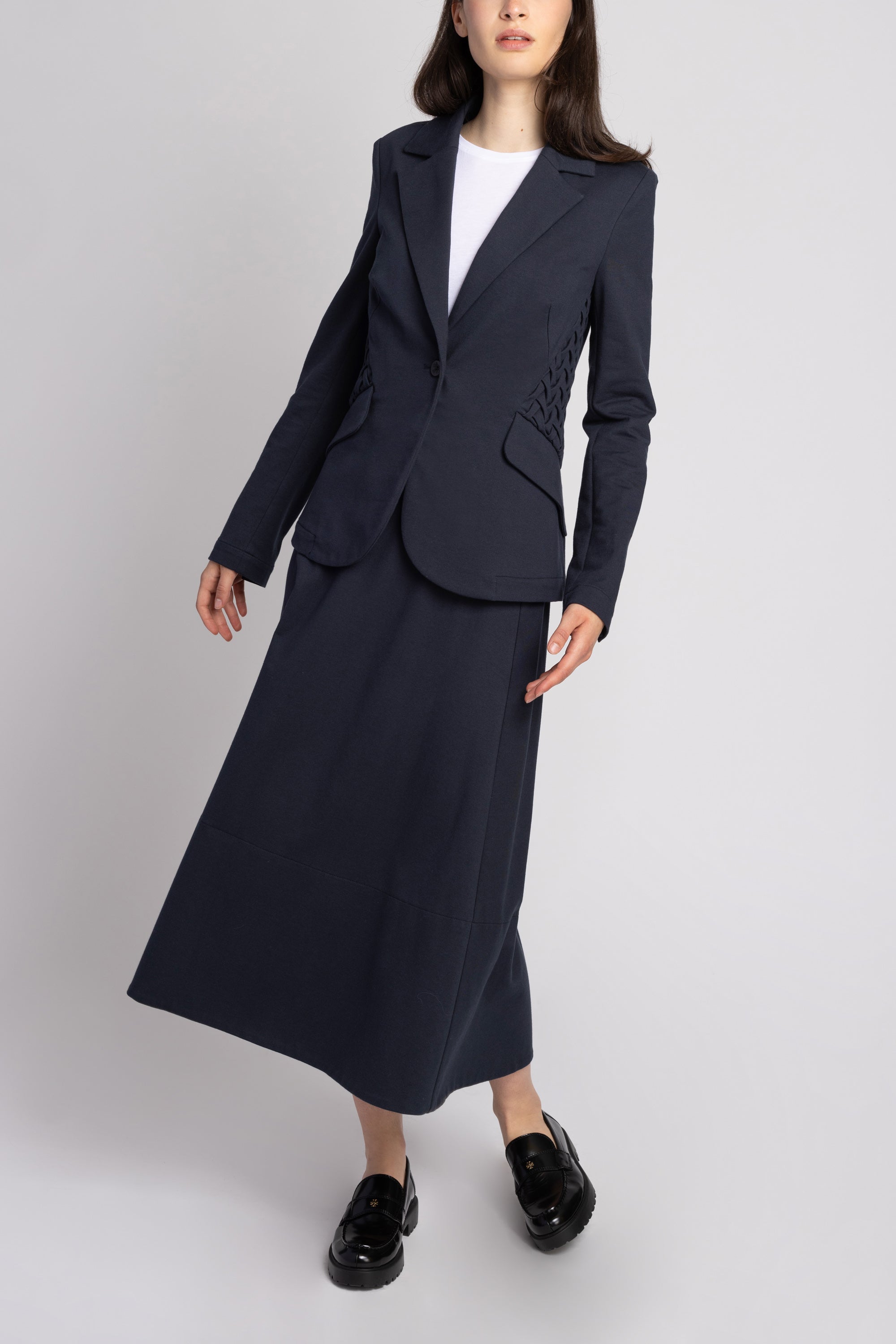 Color 26 - 3 - MERIT_26_02.jpg