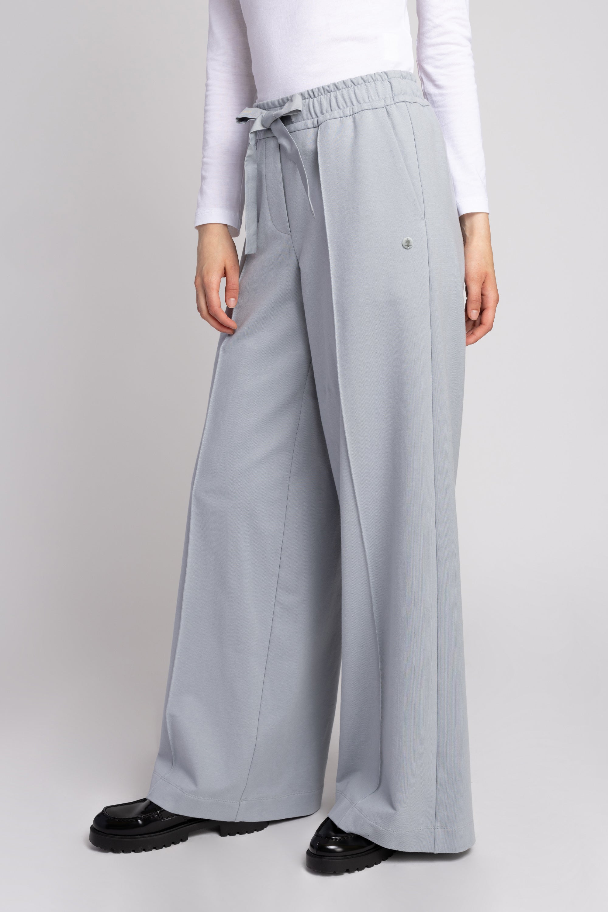 Color 24 - 4 - JOYCE_24_03.jpg