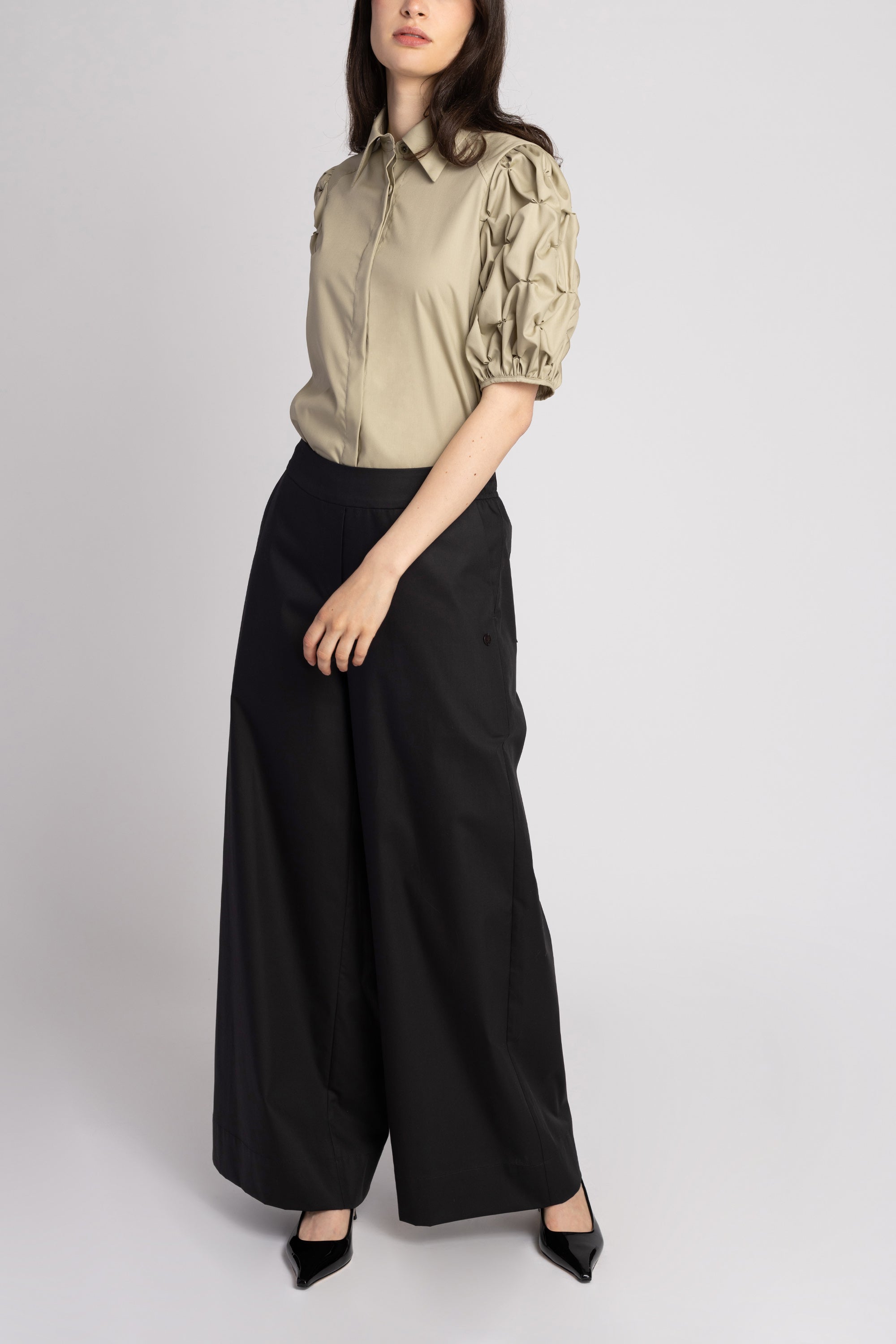 Color 40 - 2 - LALITA_40_02.jpg