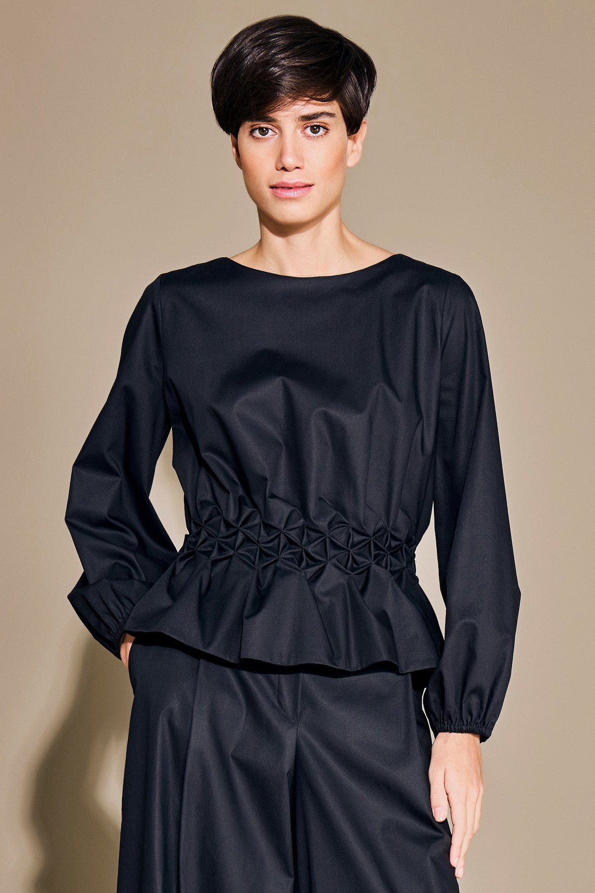 Color 01 - 1 - GABRIELLE_01_01.jpg