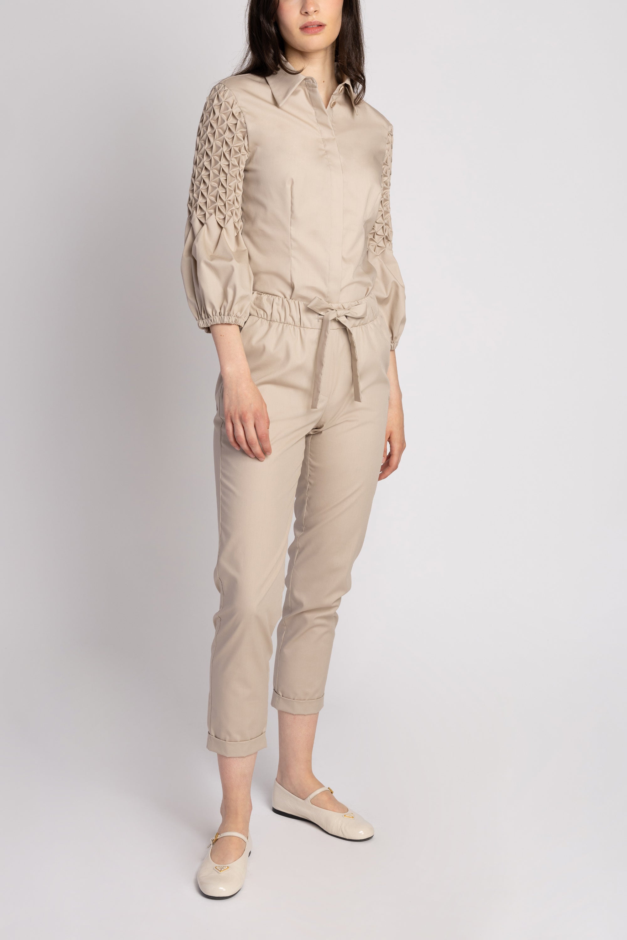 Color 37 - 2 - LARISSA_37_06.jpg