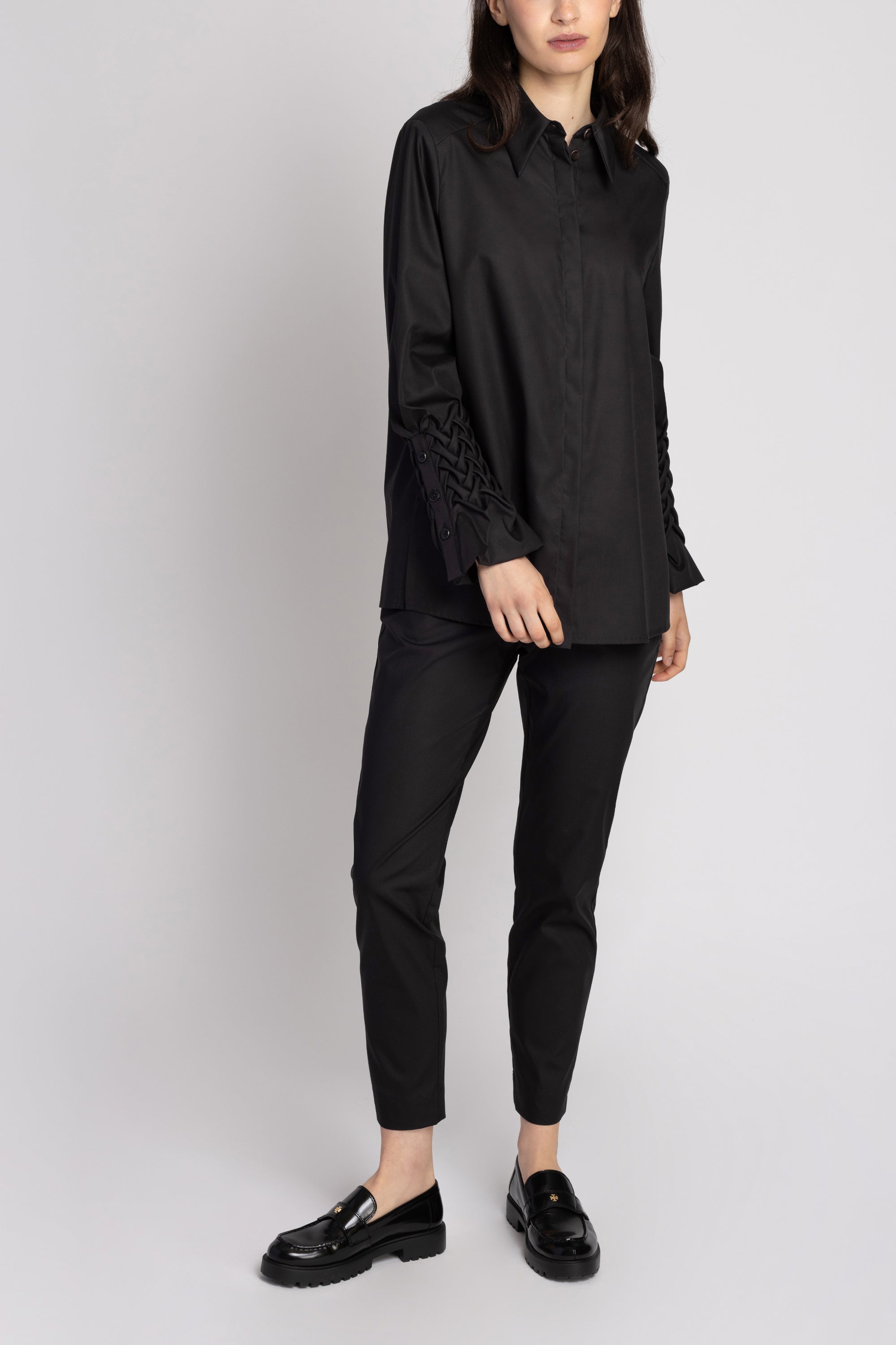 Color 01 - 2 - MALOU_01_01.jpg