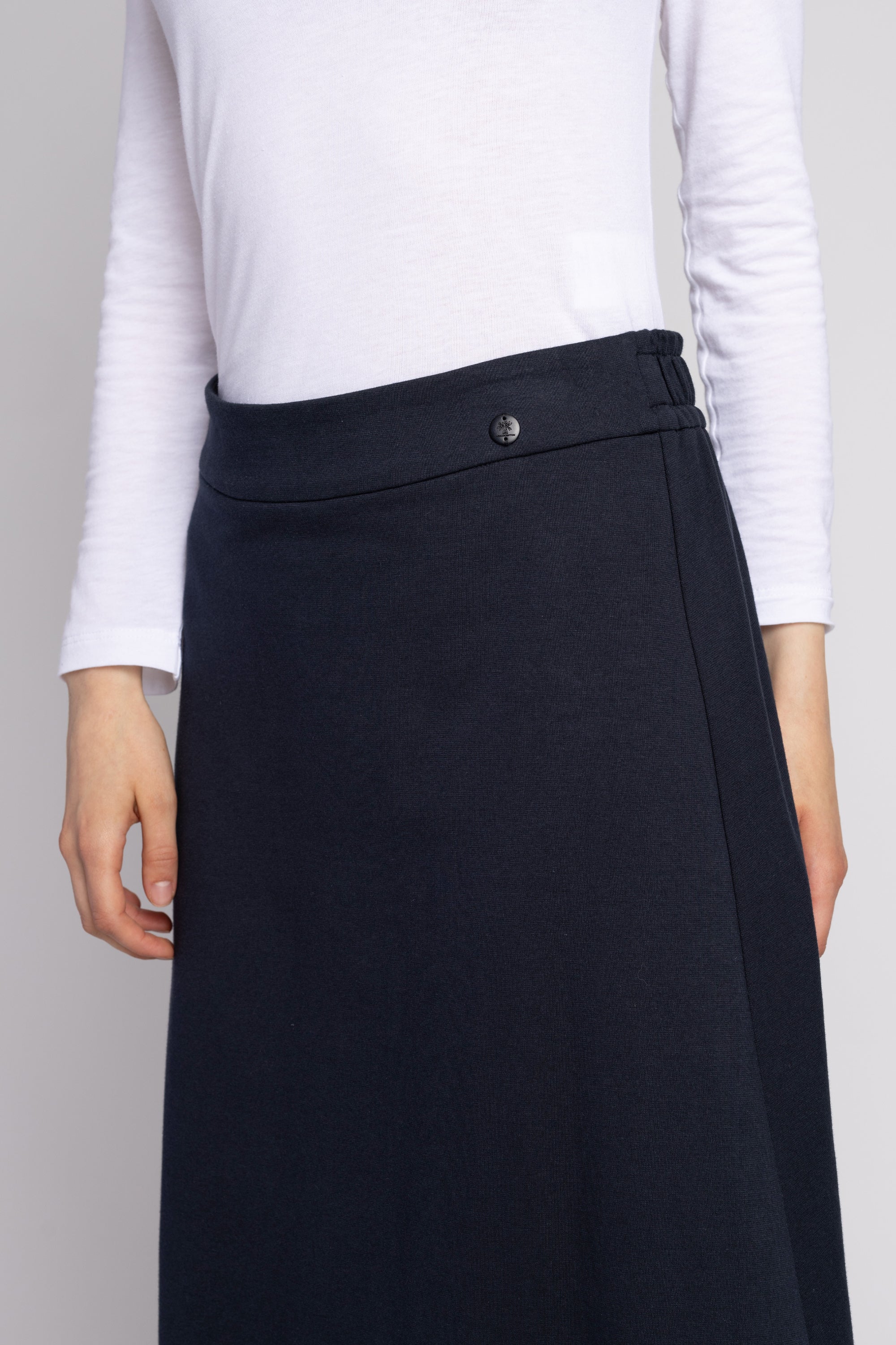 Color 26 - 5 - MERIT_26_04.jpg