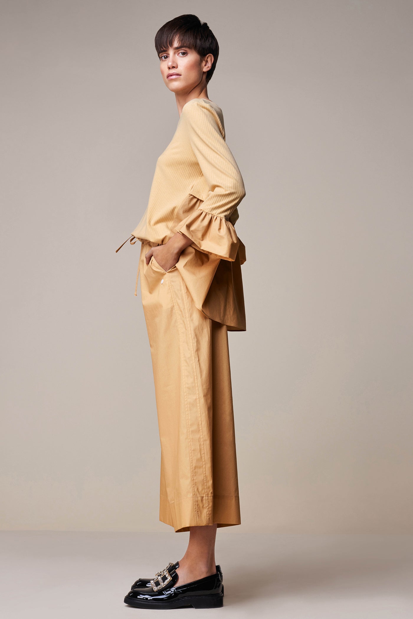 Color 35 - 1 - Elia_Pants_35_01.jpg